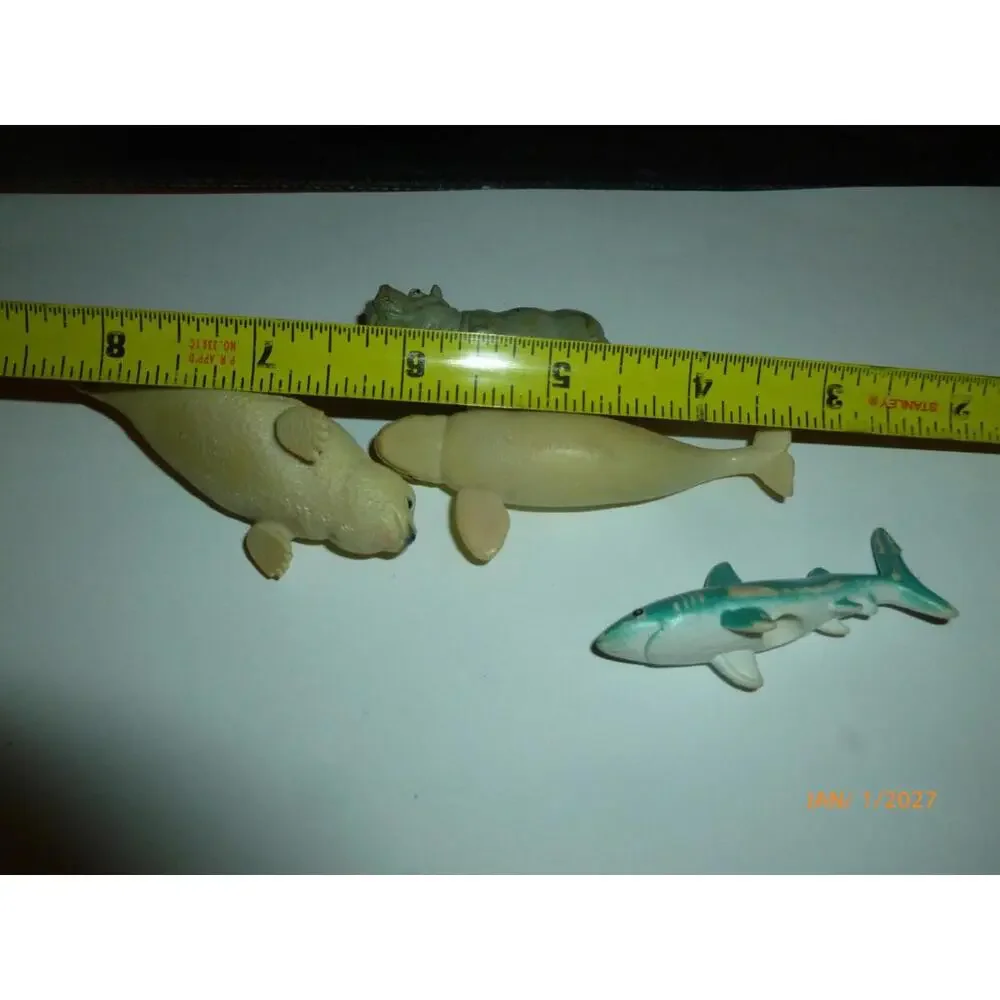K&M K & M Ltd. Wild Safari Animals‎ Lot Seal Whale